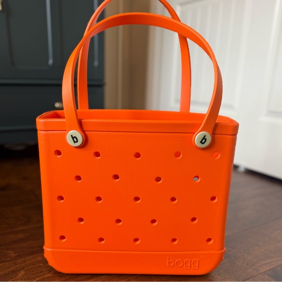The Baby Bogg Bag in Orange you glad - Picture 5 of 10